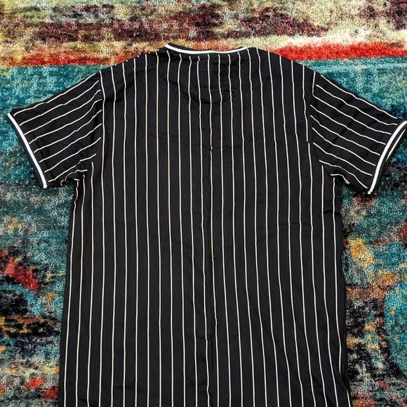 T-shirt pinstripe with embroidered heart - Picture 3 of 3